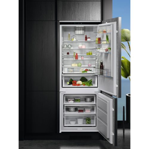 AEG Series 7000 NSC7P751ES Frigocongelatore Serie 7000 con GreenZone 188.4 cm
