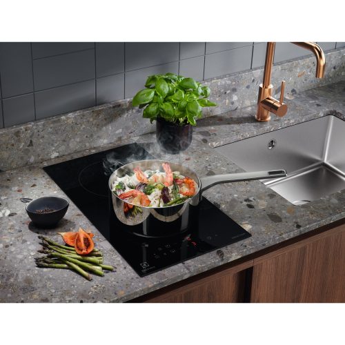 Electrolux PIANO INDUZIONE DOMINO 30 CM LIT30230C